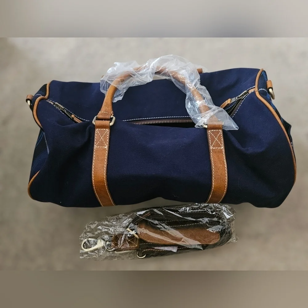 FH Wadsworth Canvas & Leather Strap Duffel Bag - NEW